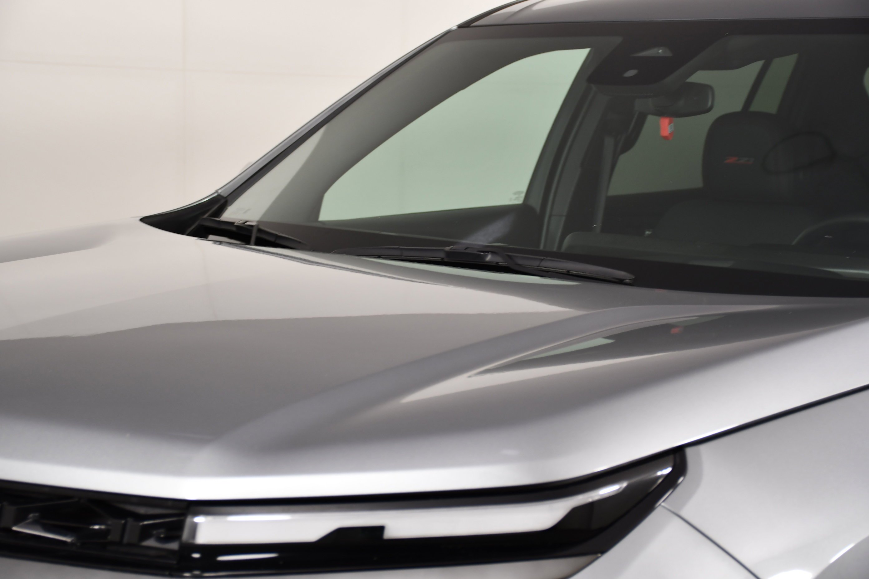 Used 2025 Sterling Gray Metallic Chevrolet AWD Z71 image 12