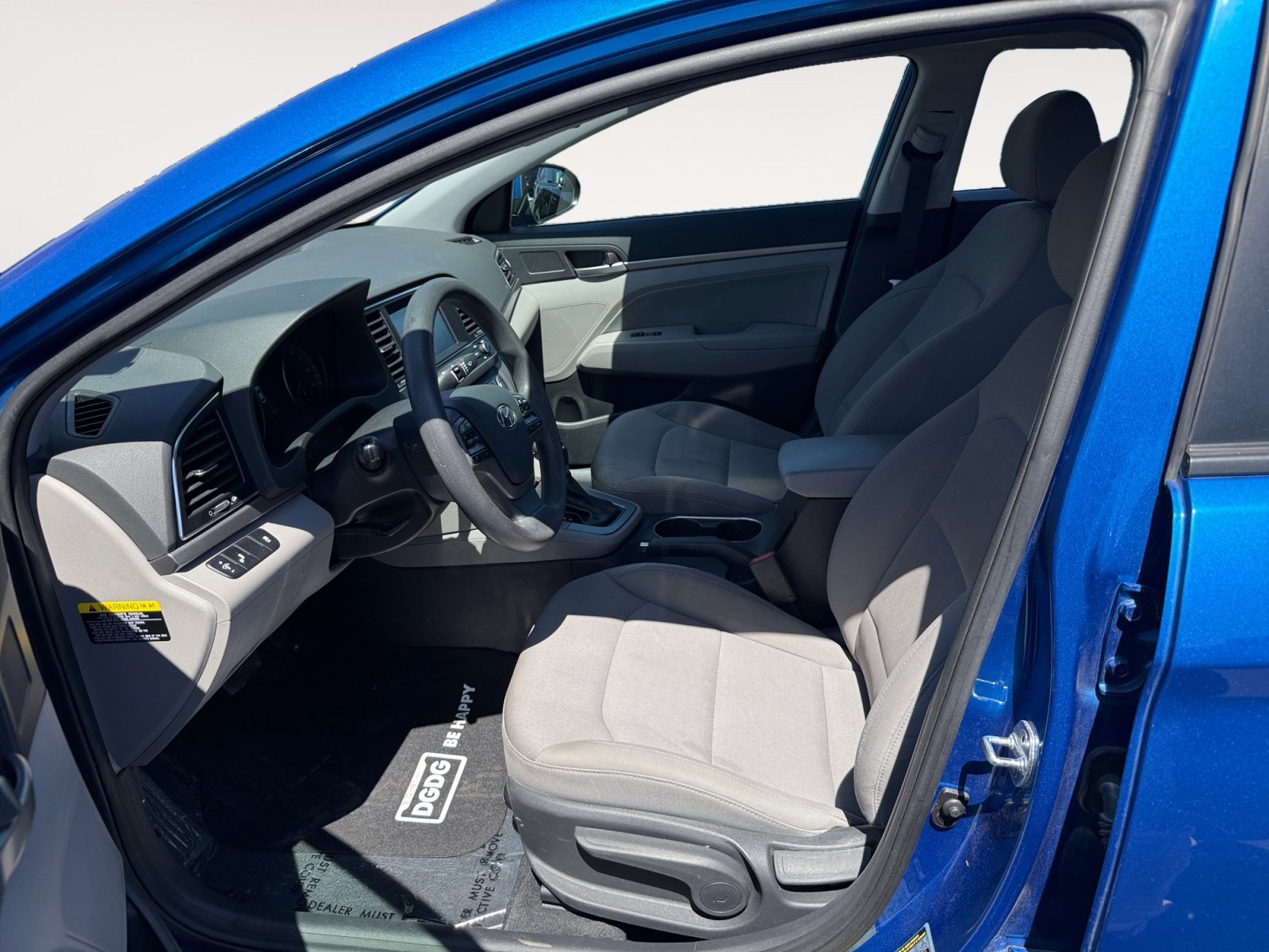 Used 2018 Electric Blue Hyundai SEL image 10