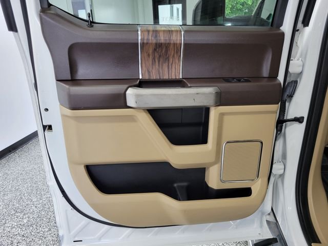 Used 2020 White Ford Lariat image 19