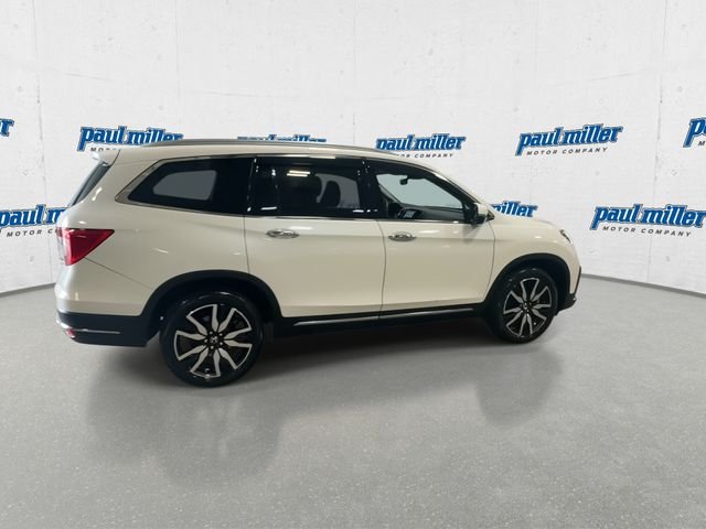 Certified Used 2019  Honda Touring image 12