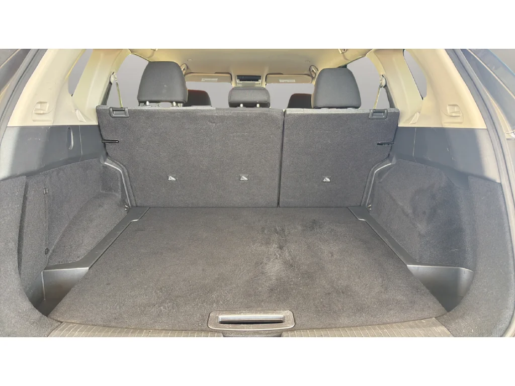 Used 2023 Gun Metallic Nissan SV image 12