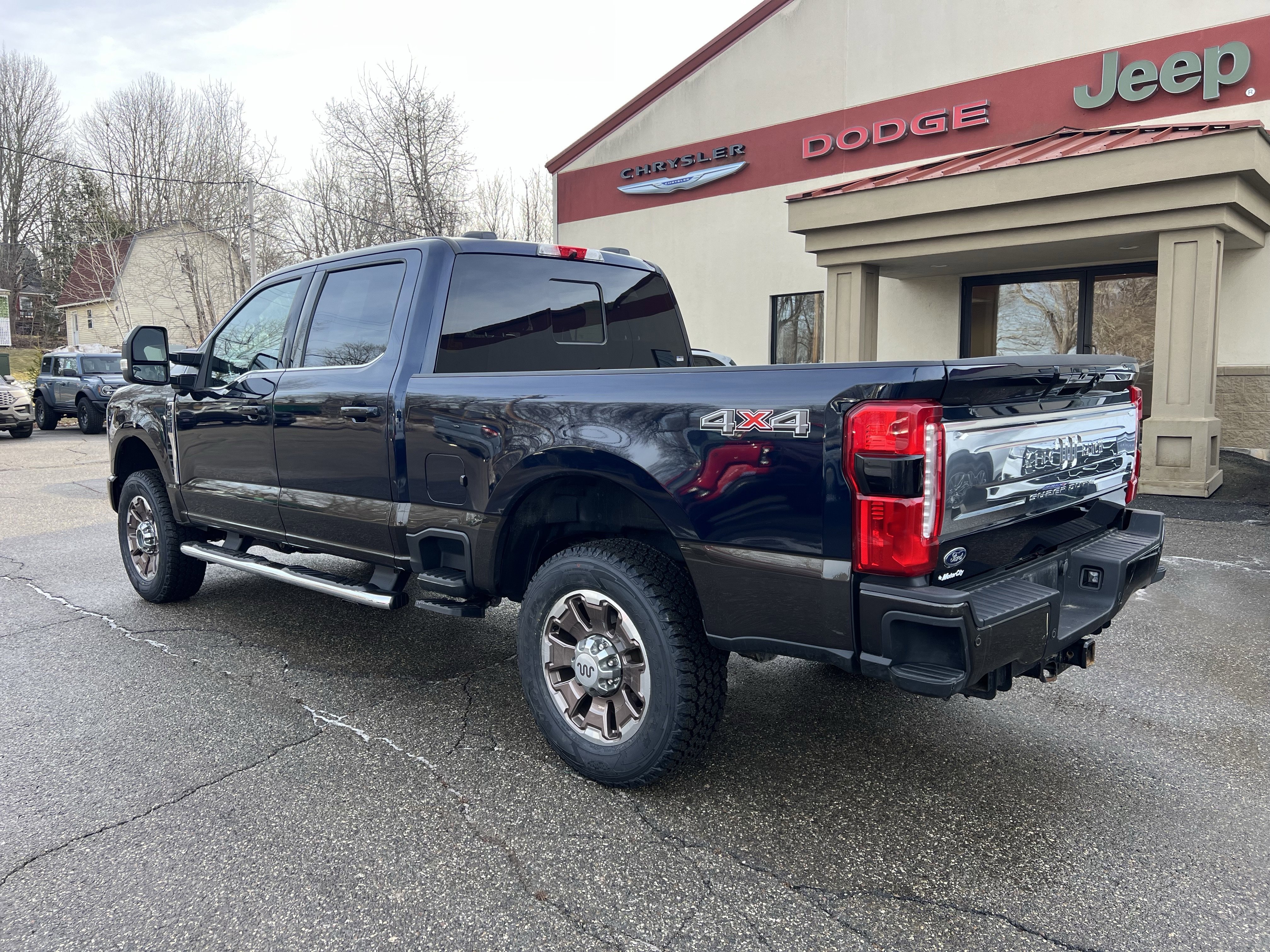 Used 2024 ANTIMATTER BLUE Ford King Ranch image 11