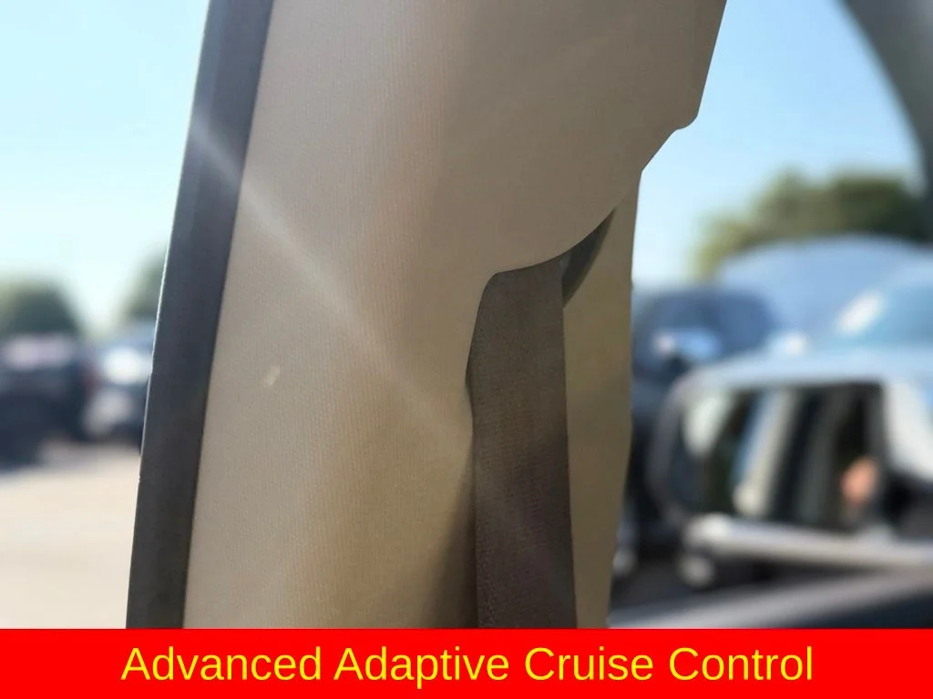 Used 2019 White GMC Denali image 22