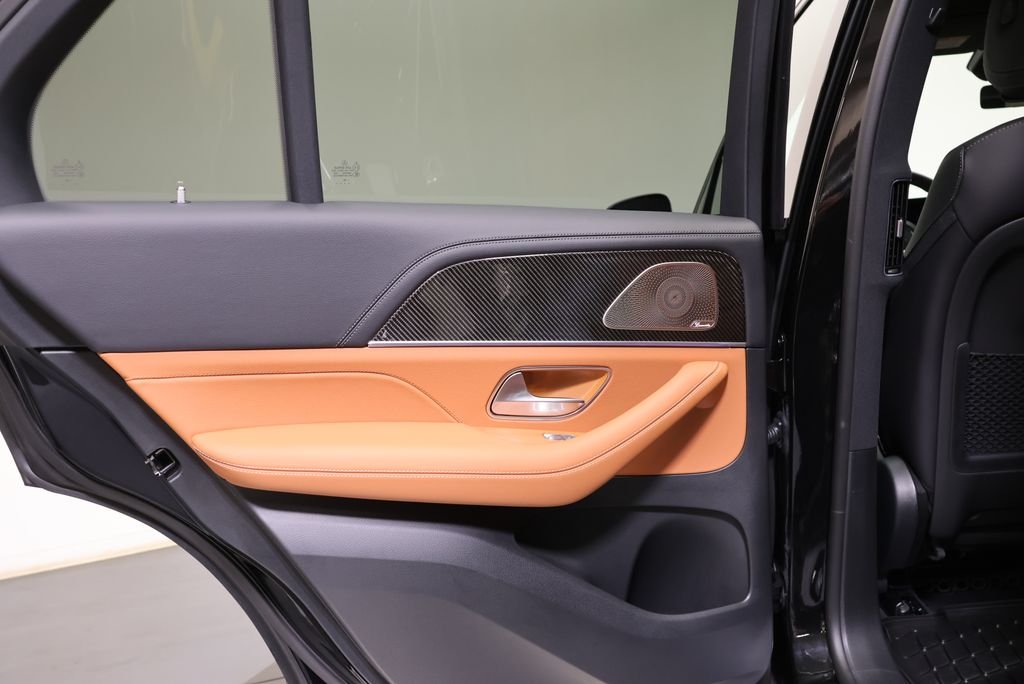 New 2027 Obsidian Black Metallic Mercedes-Benz  image 45