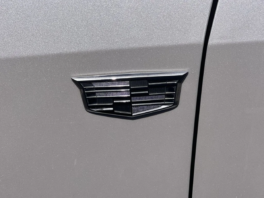 Used 2024 White Cadillac Premium Luxury image 33