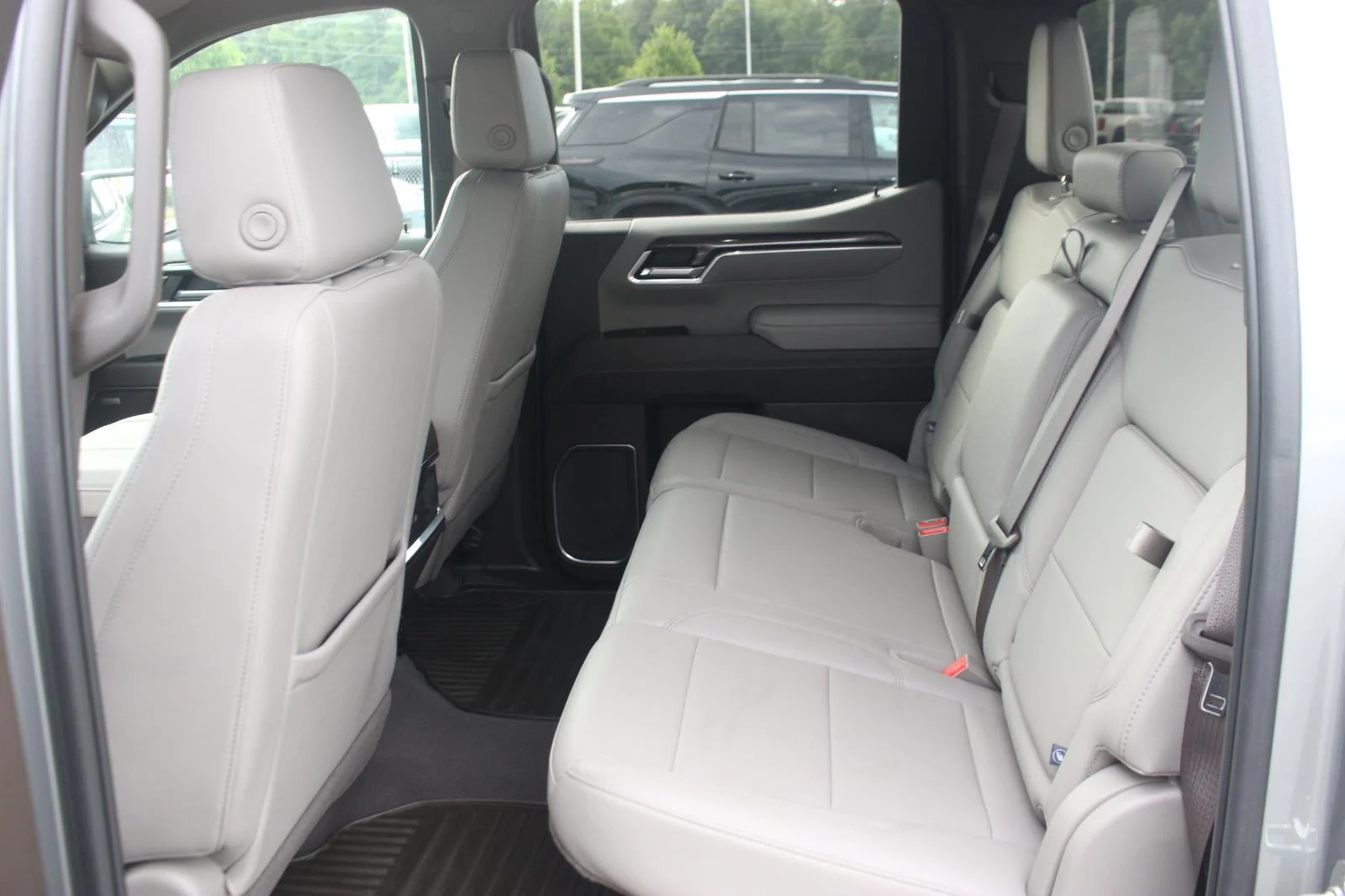 Used 2025 Sterling Gray Metallic Chevrolet LTZ image 33