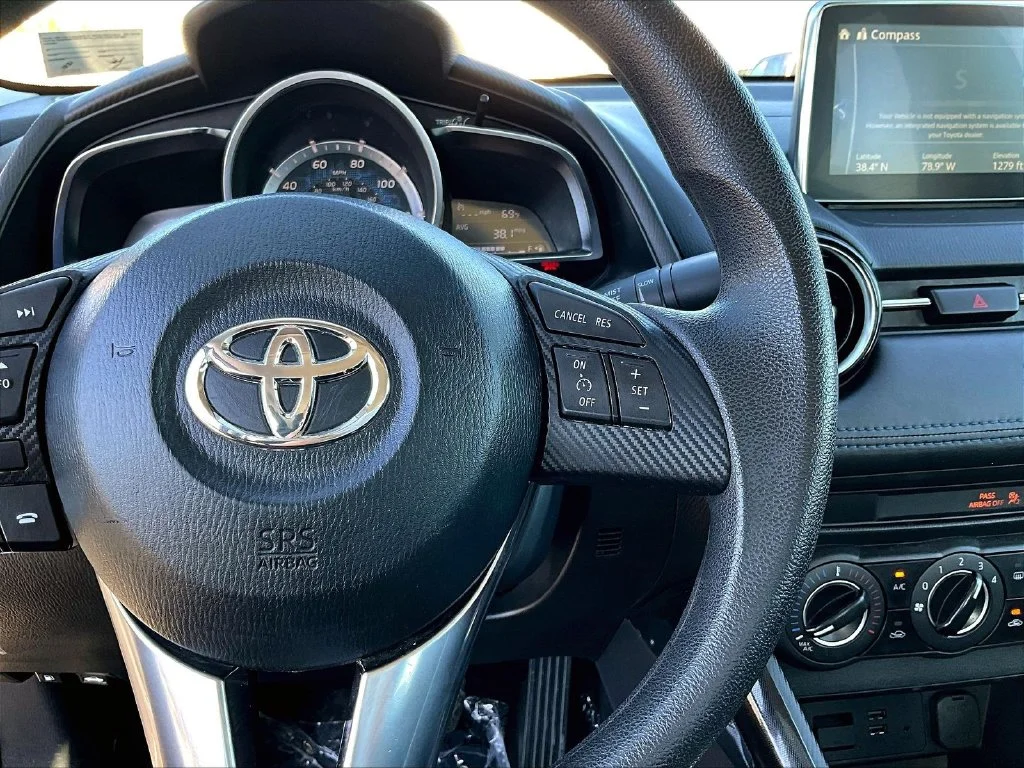 Used 2017 Stealth Toyota Base image 11