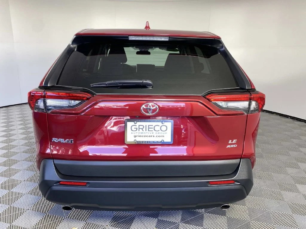 Used 2024 Pearl Toyota LE image 7