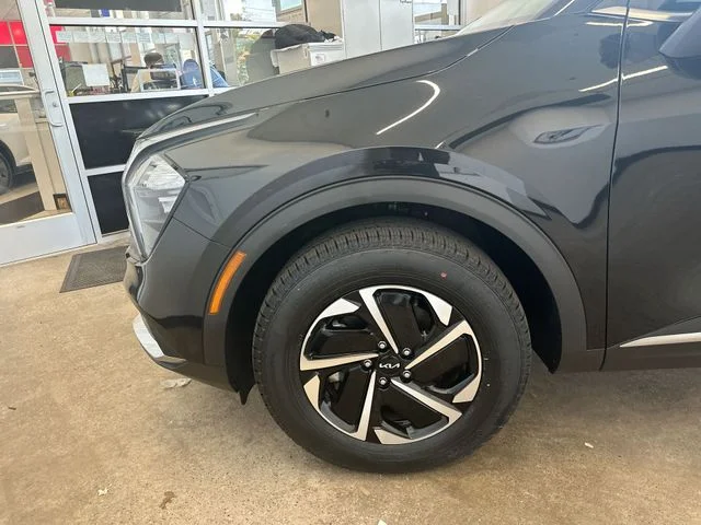 Used 2023 Black Kia LX image 20