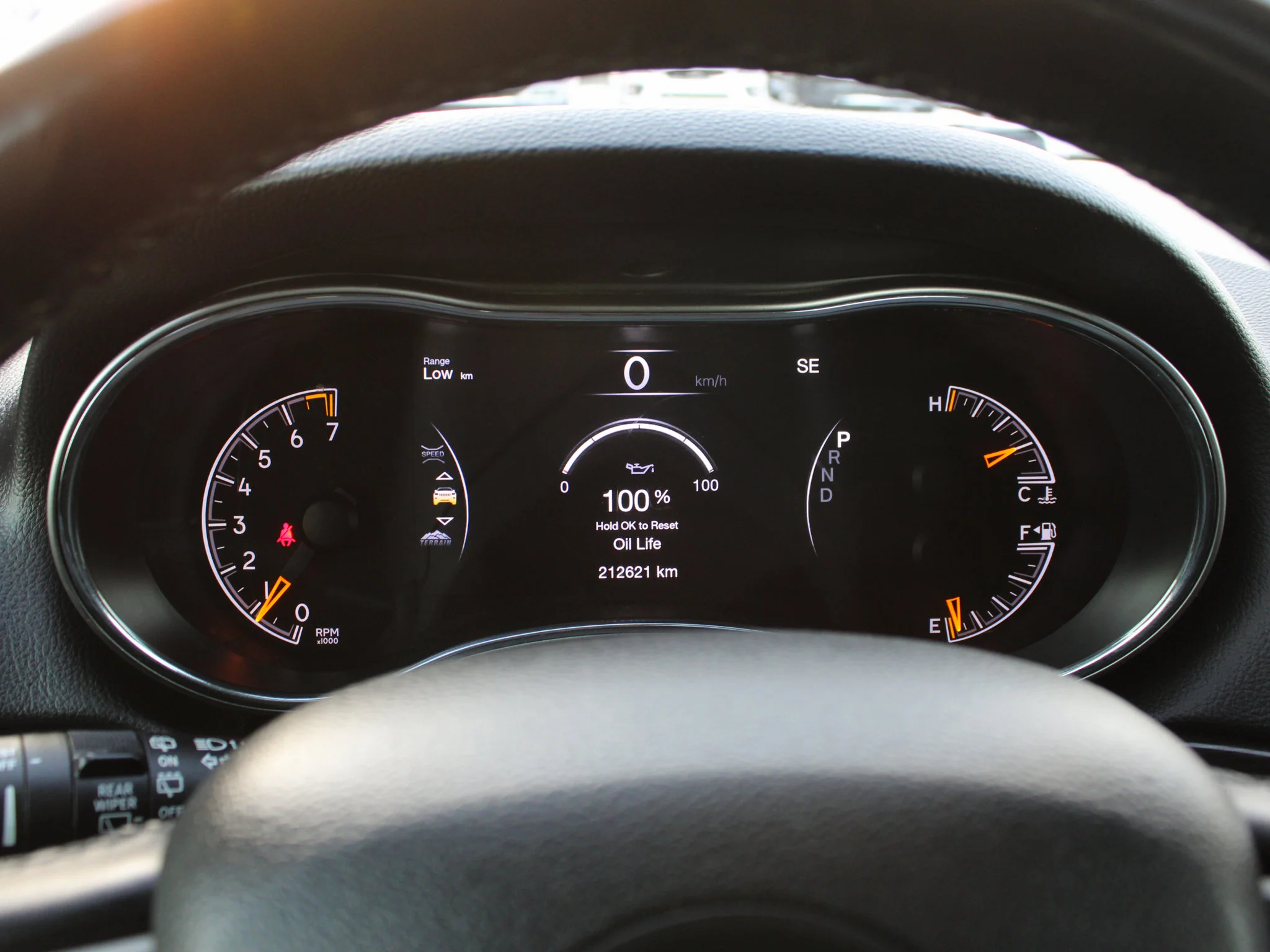 Used 2019 White Jeep Limited * No Accidents | Heated Seats | Apple CarPlay | V6 | Sunroof image 7