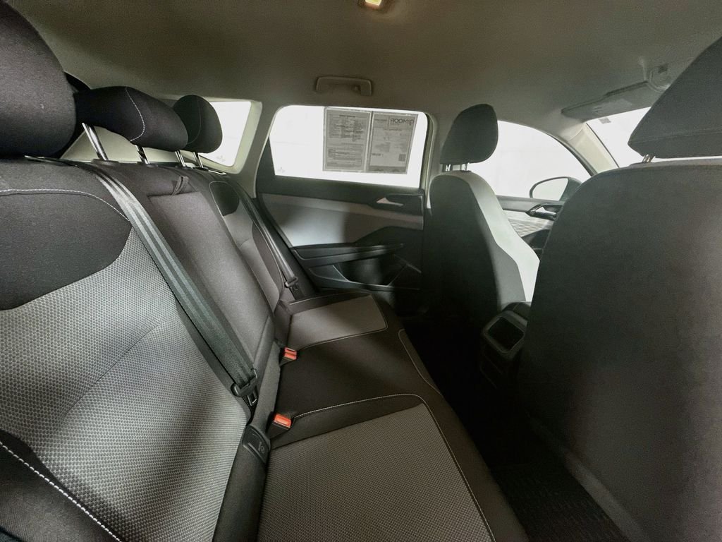 Used 2022 Pure White Volkswagen S image 26