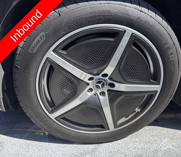 Used 2024 Gray Mercedes-Benz 450 image 4