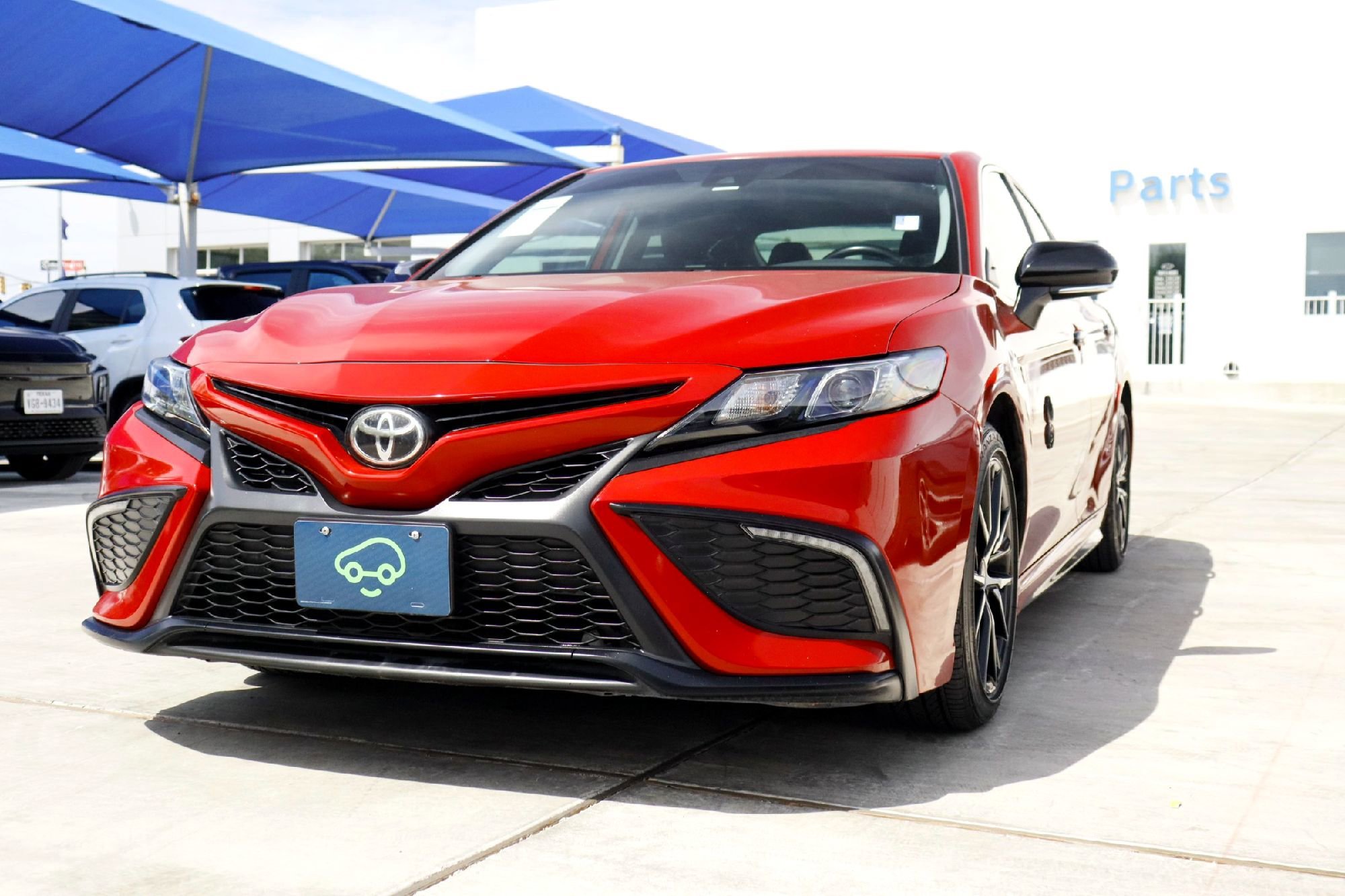 2022 Toyota Camry SE - Photo 8
