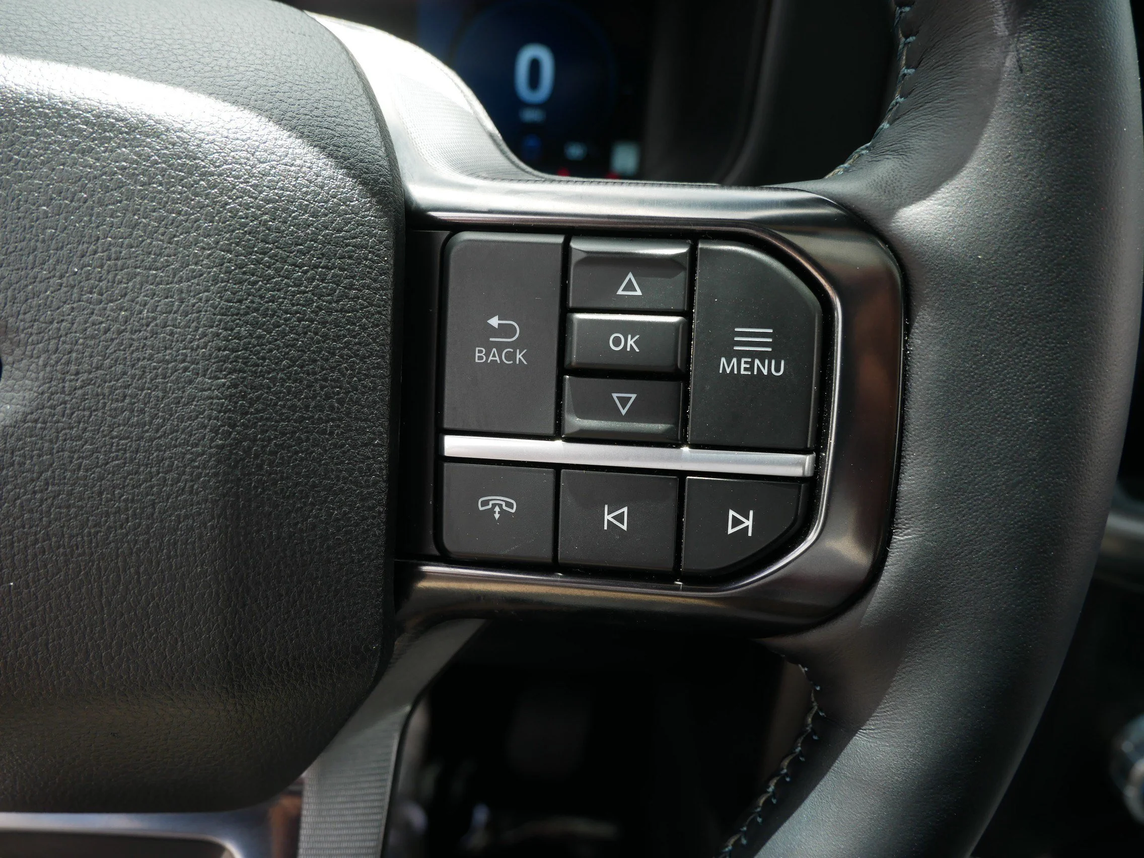 Used 2025 Agate Black Metallic Ford Platinum image 30