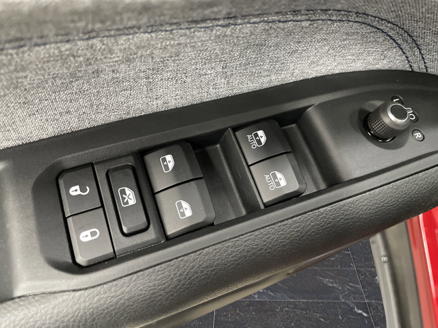 2025 Jeep Compass Latitude - Photo 28