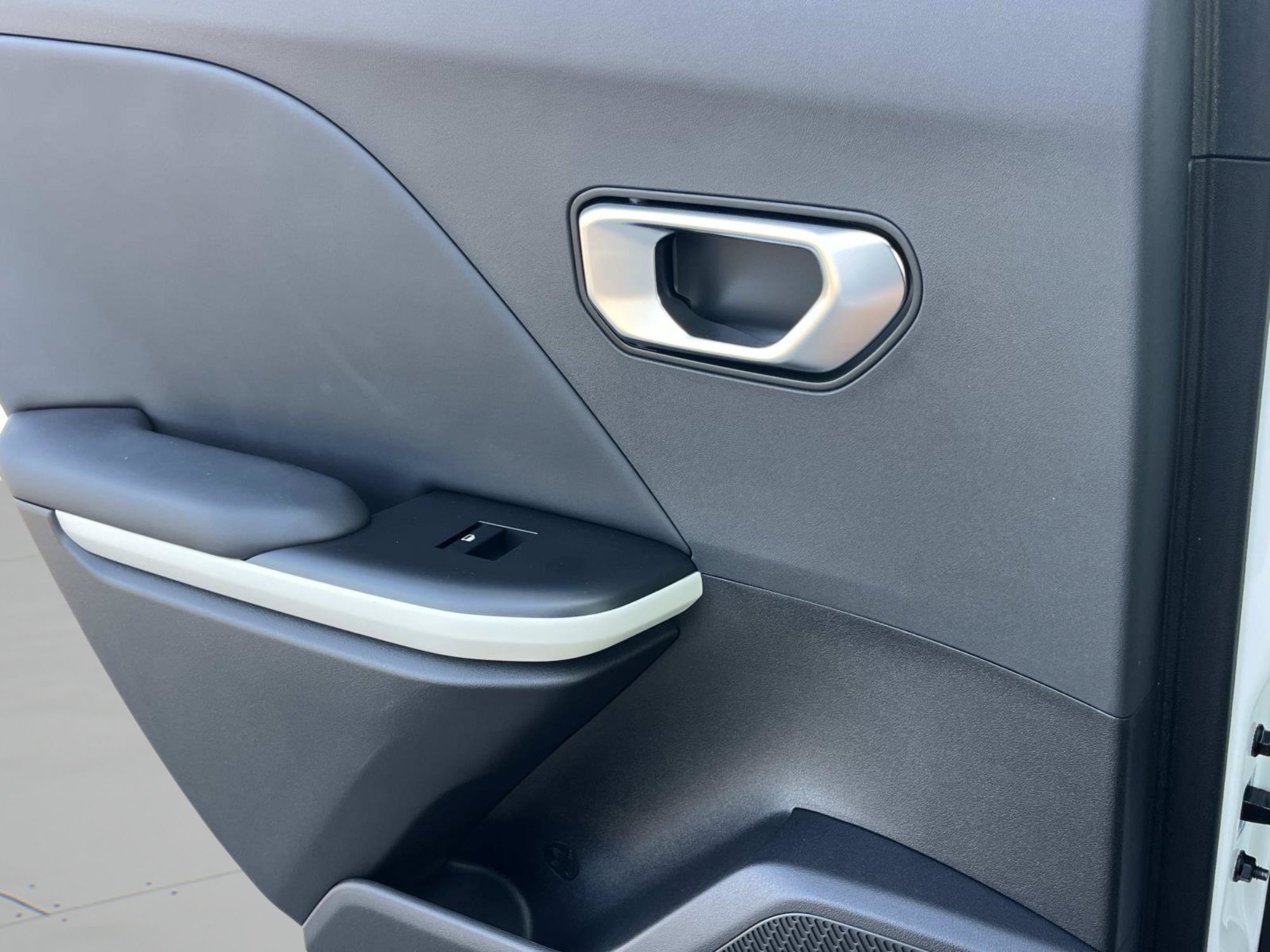 New 2026 Snow White Pearl Kia GT-Line image 14