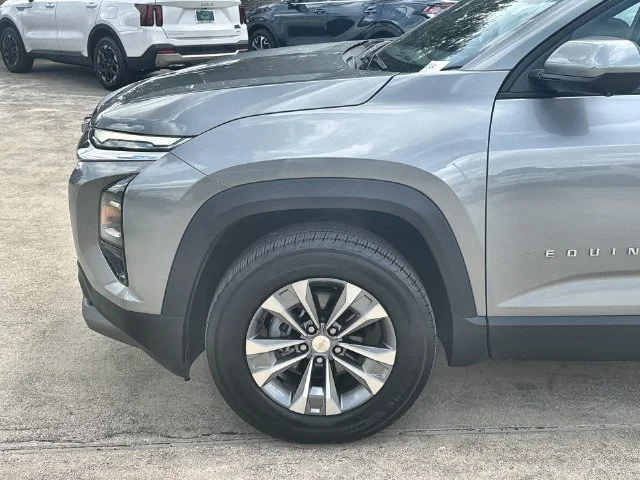 2025 Chevrolet Equinox LT - Photo 32