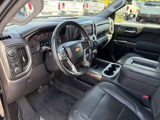 Used 2019 BLACK Chevrolet LTZ image 17