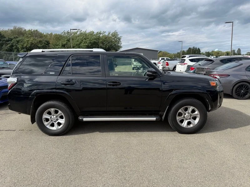 Used 2018 Black Toyota SR5 Premium image 15