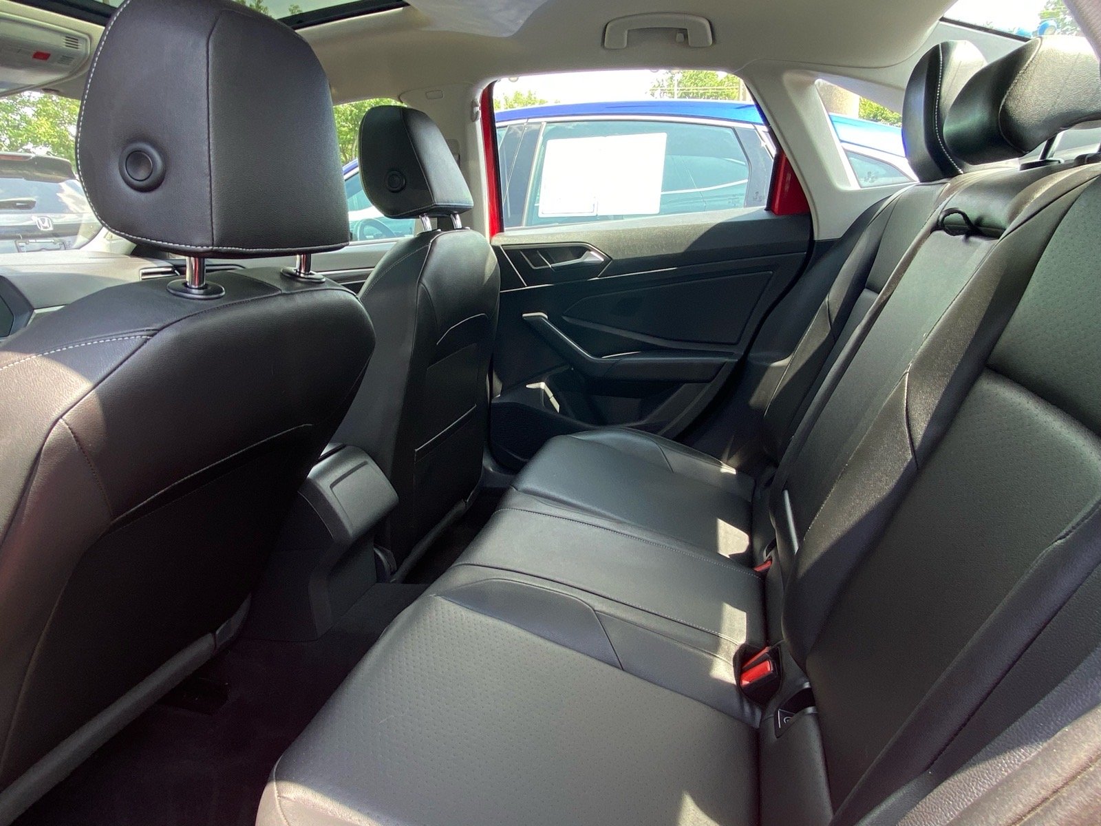 Used 2019 Red Volkswagen SEL image 18