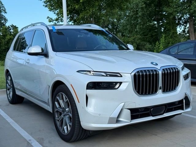 2025 BMW X7 xDrive40i