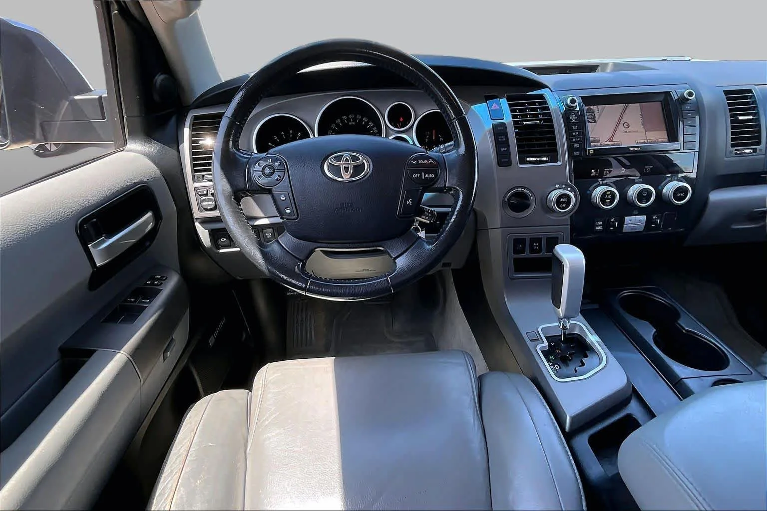 Used 2010 Silver Sky Metallic Toyota Ltd image 5