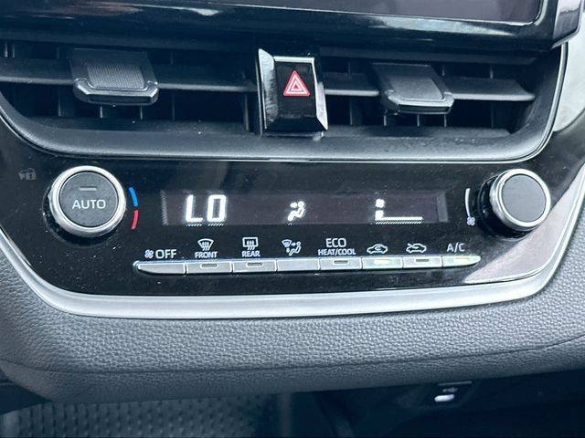 2025 Toyota Corolla LE - Photo 24