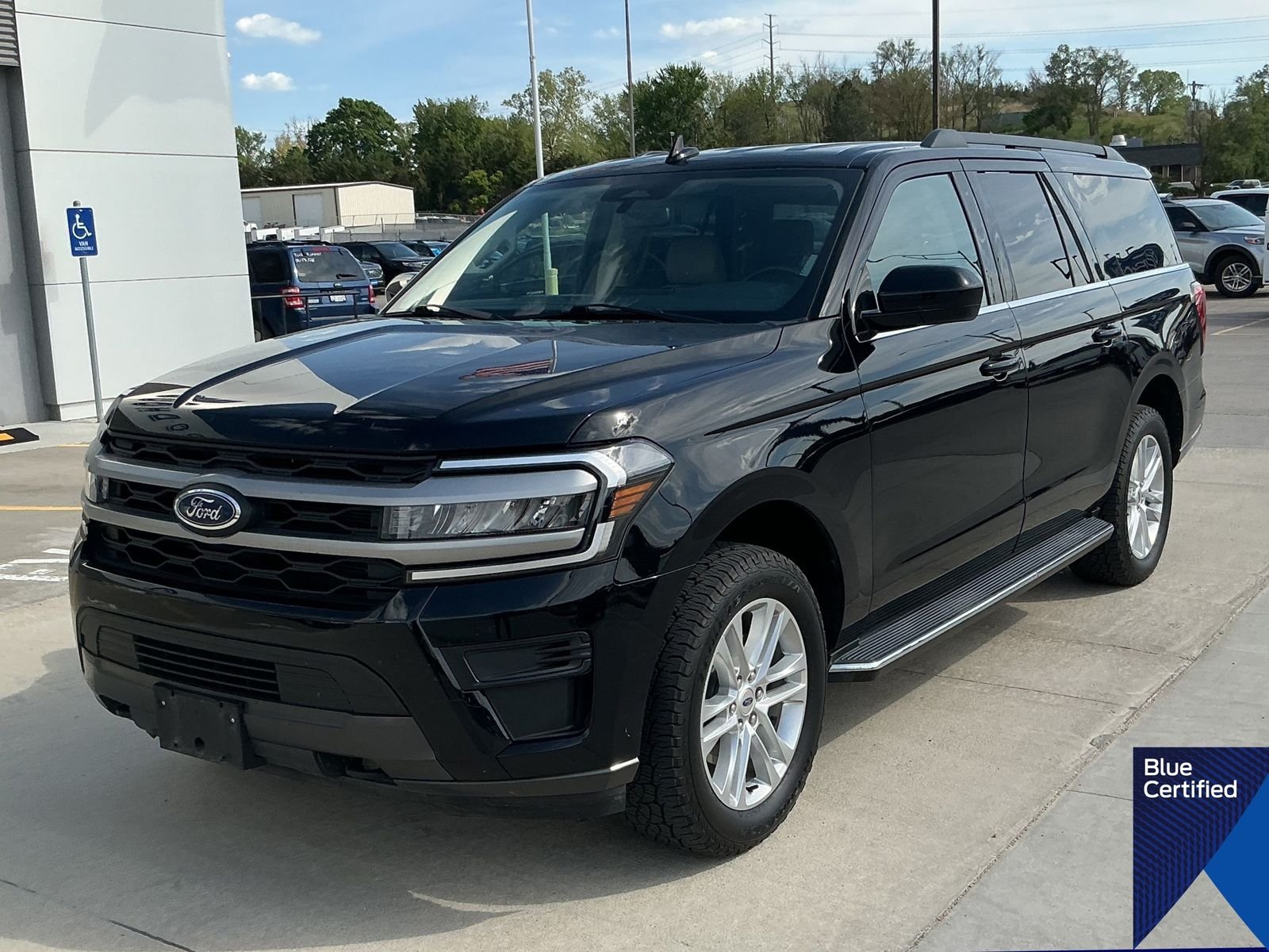 2022 Ford Expedition XLT MAX 4x4's photo