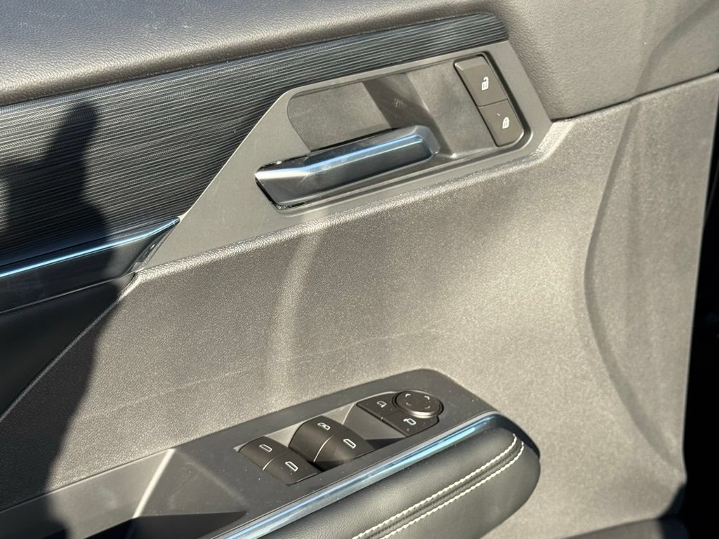 2026 GMC Acadia Elevation - Photo 18
