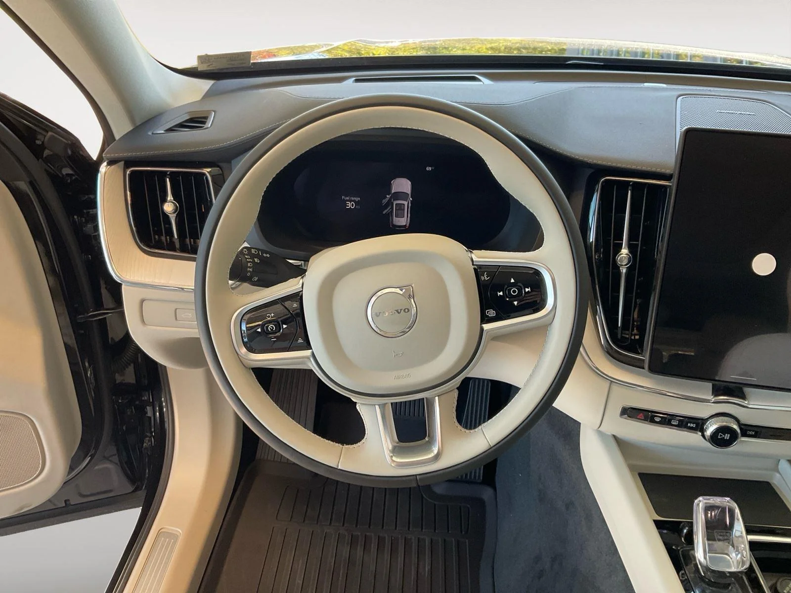 2026 Volvo XC60 Ultra - Photo 12