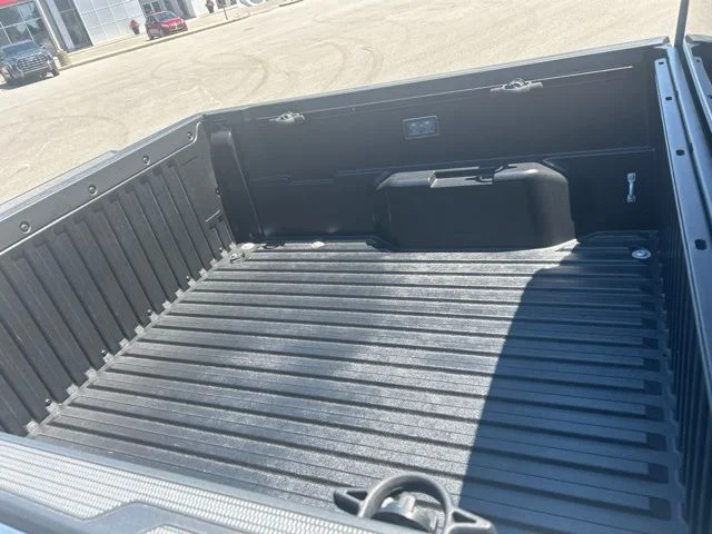 2026 Toyota Tacoma SR5 - Photo 11