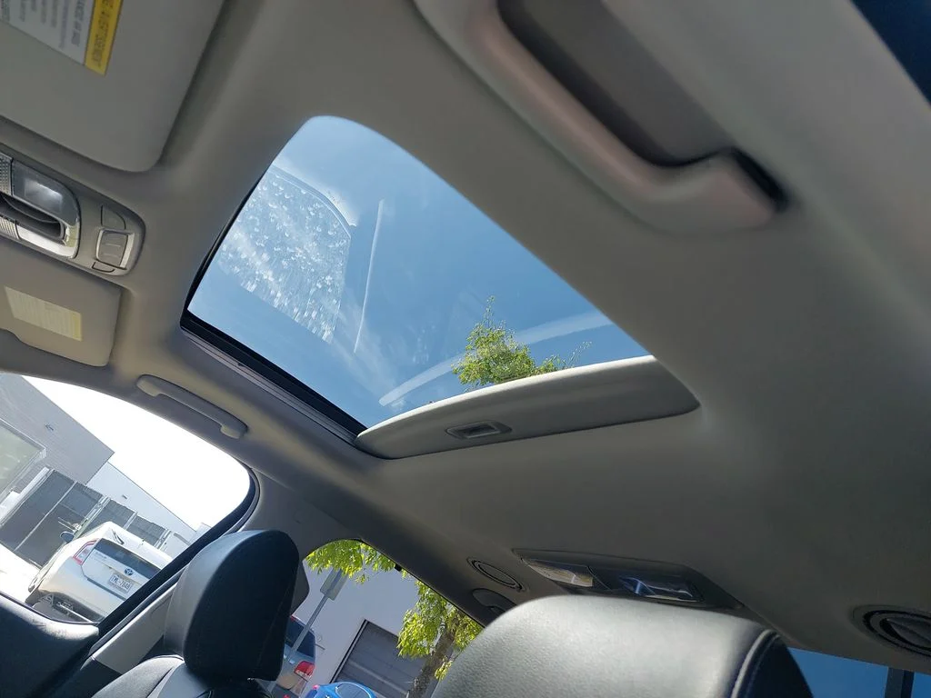 Used 2022 Black Kia SX image 29