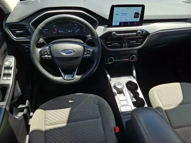 Used 2022 Black Ford SE image 12