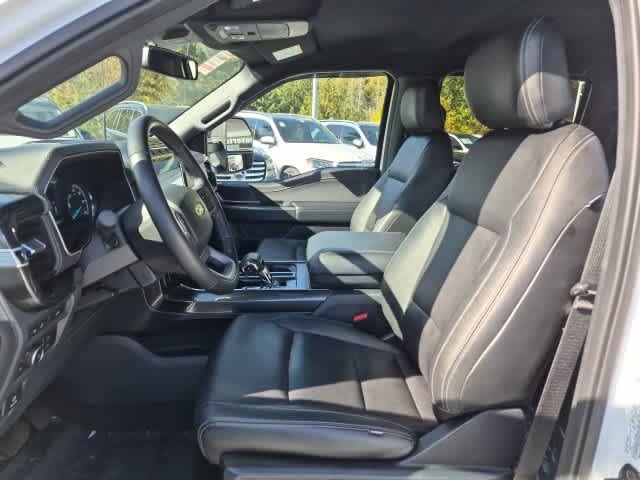 Used 2022 Oxford White Ford XLT image 16