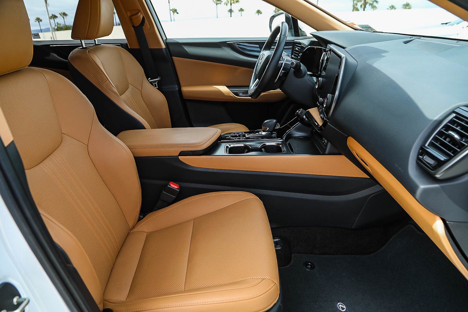 Used 2024 Eminent White Pearl Lexus 350 Premium image 15