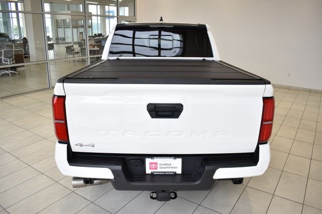 Used 2025 White Toyota SR5 image 8