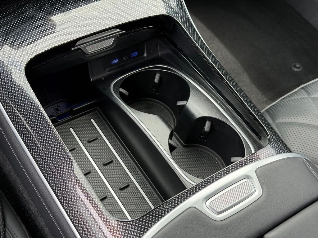 Used 2025 Black Mercedes-Benz S 580e image 13