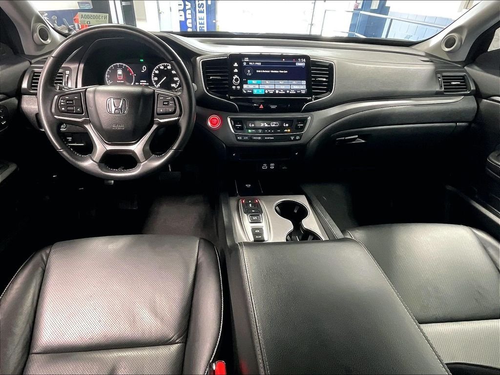 Used 2025 Black Honda RTL image 21