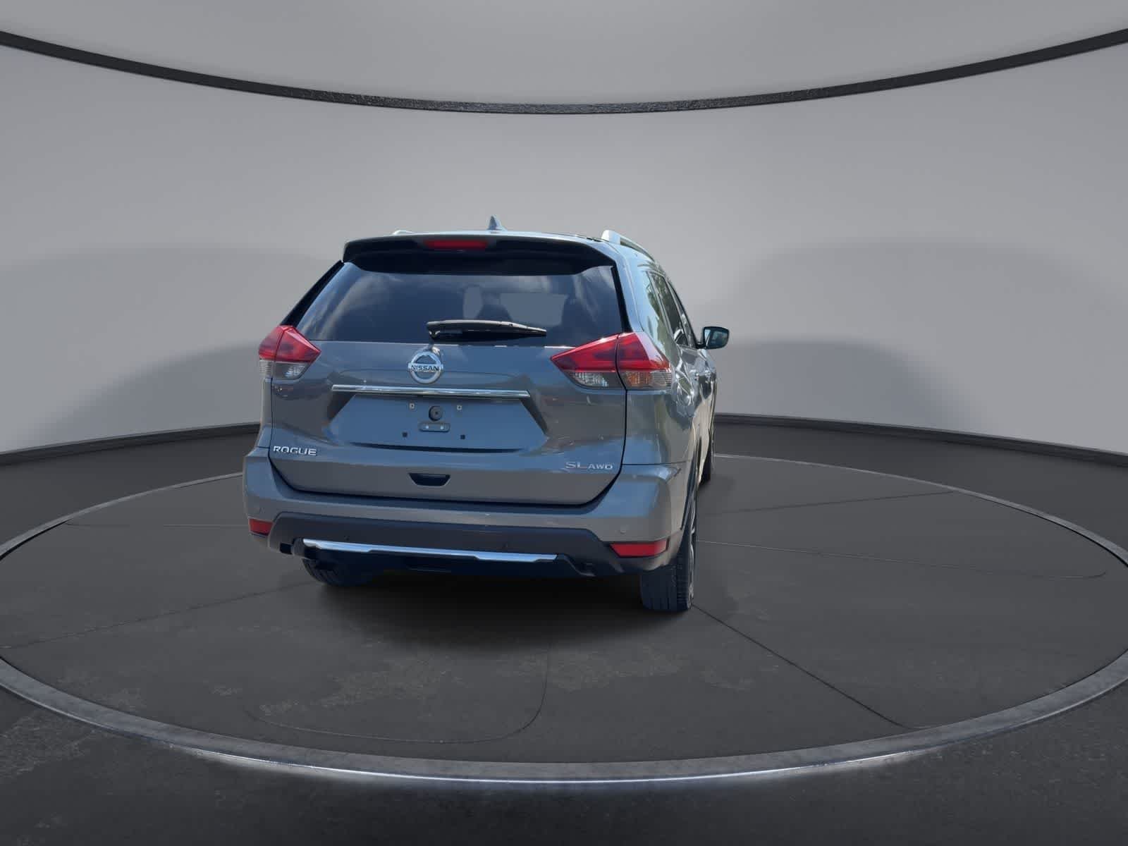 Used 2020 Gun Metallic Nissan SL image 7