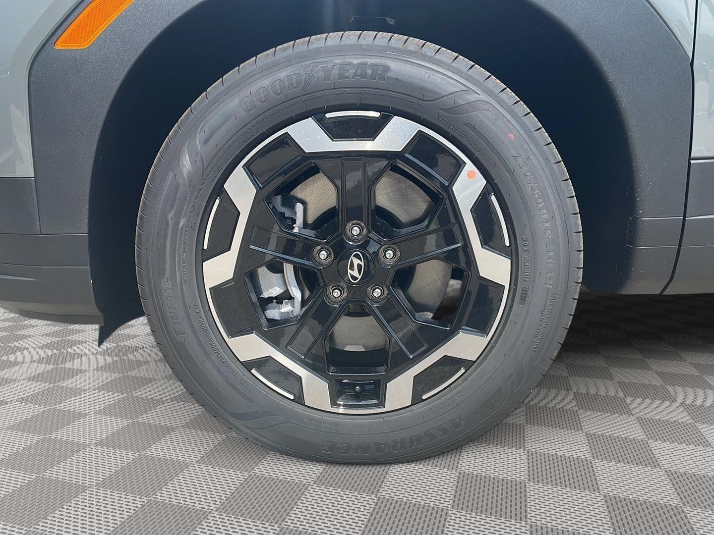 New 2026 Hampton Gray Hyundai SEL AWD image 9