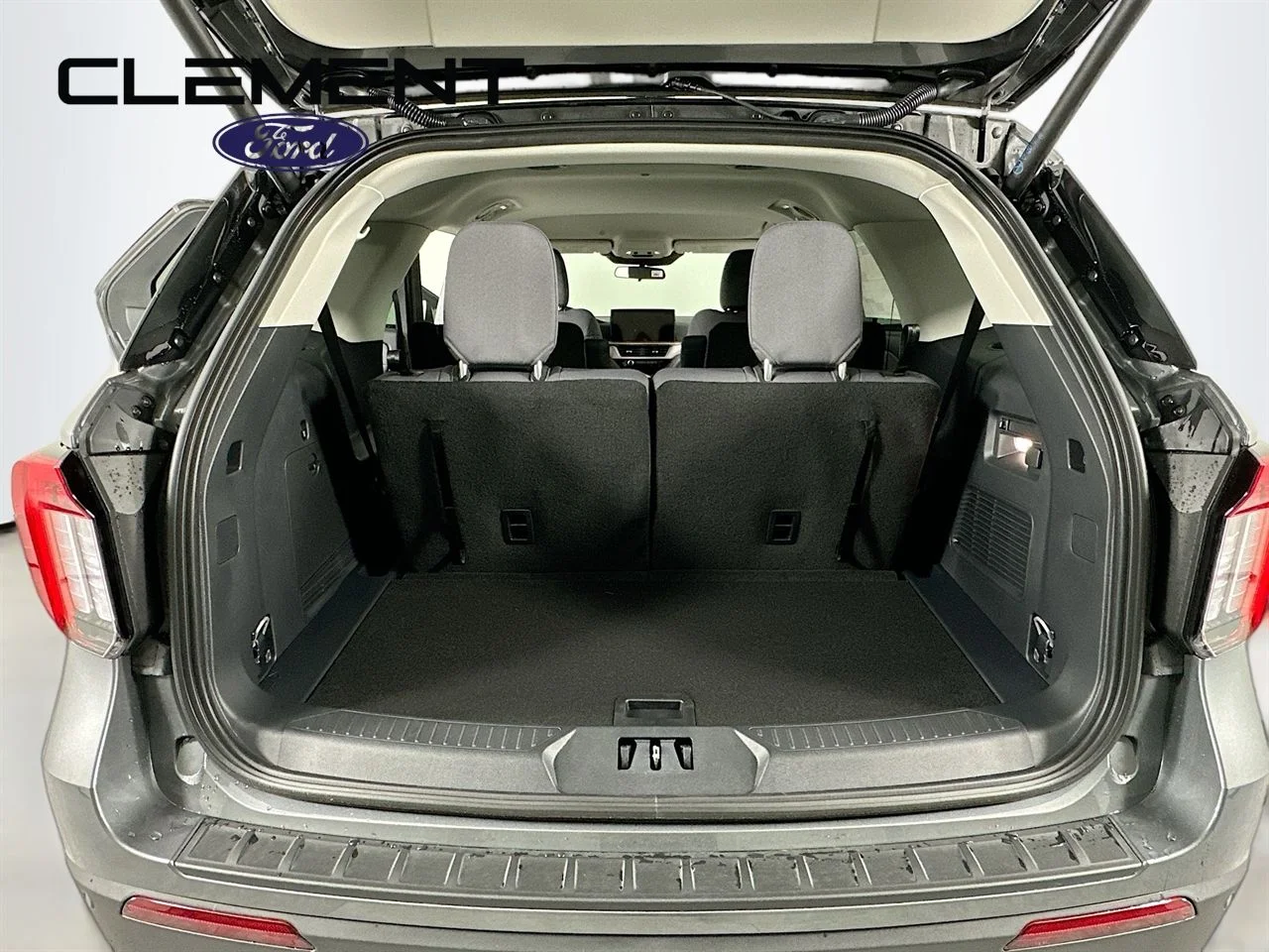 New 2026 Carbonized Gray Metallic Ford Active image 10