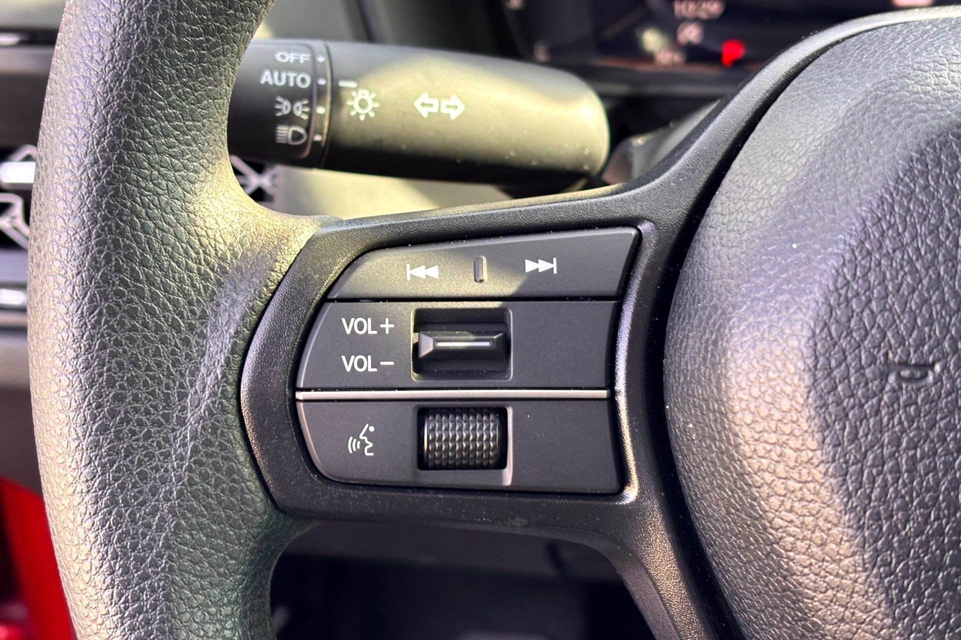 2025 Honda Accord SE - Photo 15