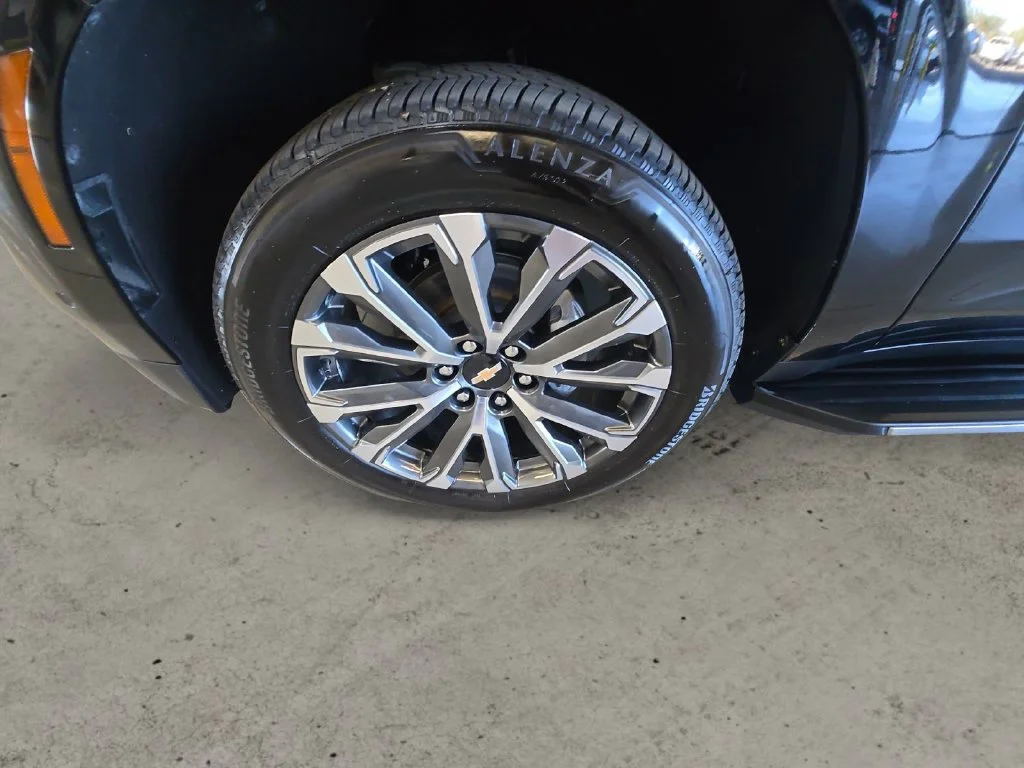 Used 2026 Black Chevrolet High Country image 13