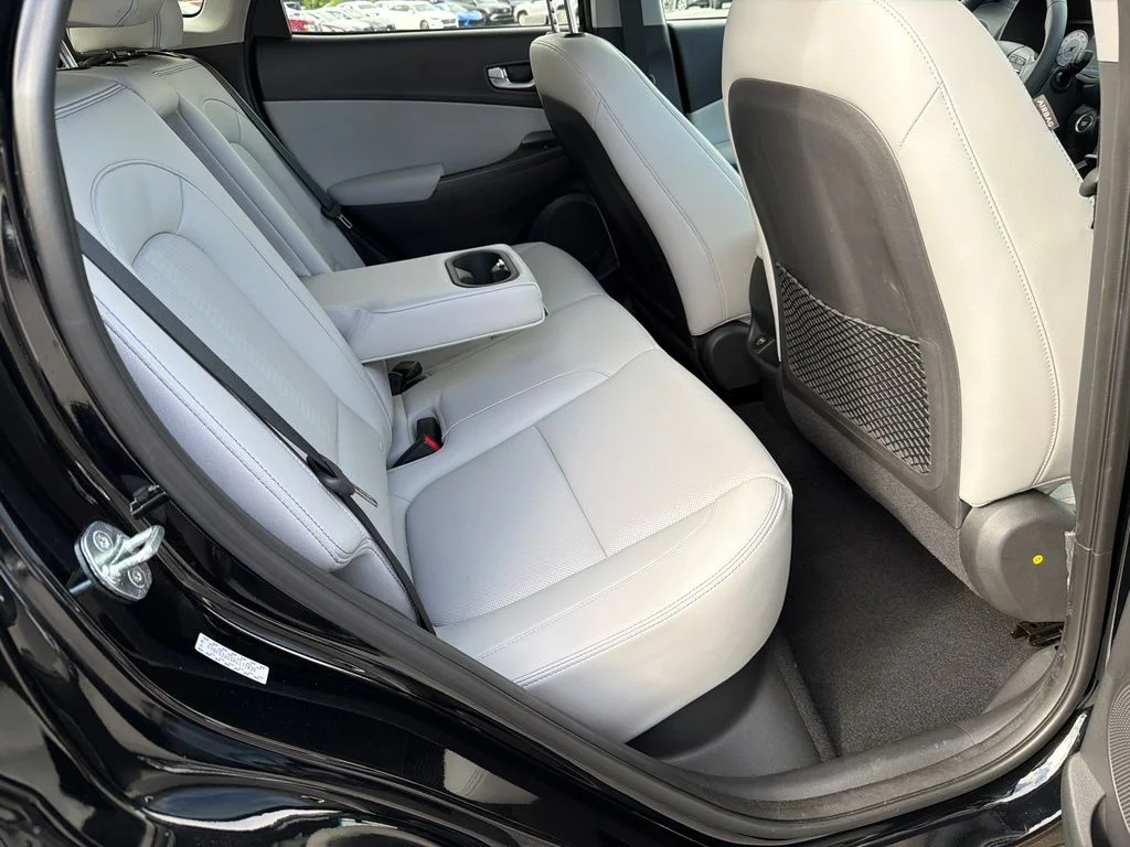 Used 2023 Black Hyundai Limited image 15