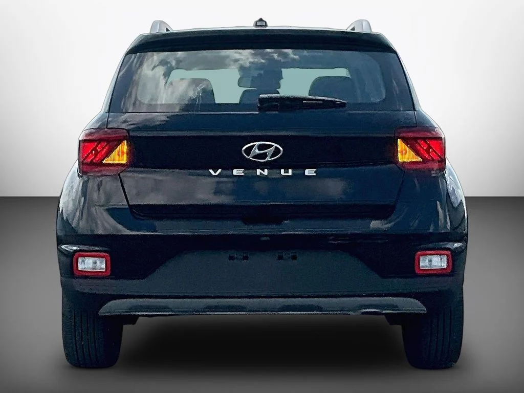 New 2026 Black Hyundai SEL image 4