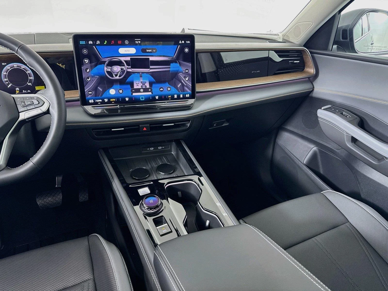 New 2027 Pure Gray Volkswagen SE w/Technology image 23