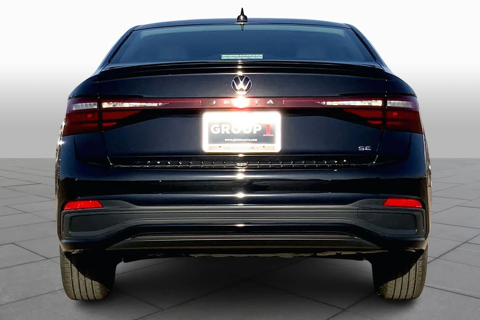 New 2026 Deep Black Pearl Volkswagen SE image 4