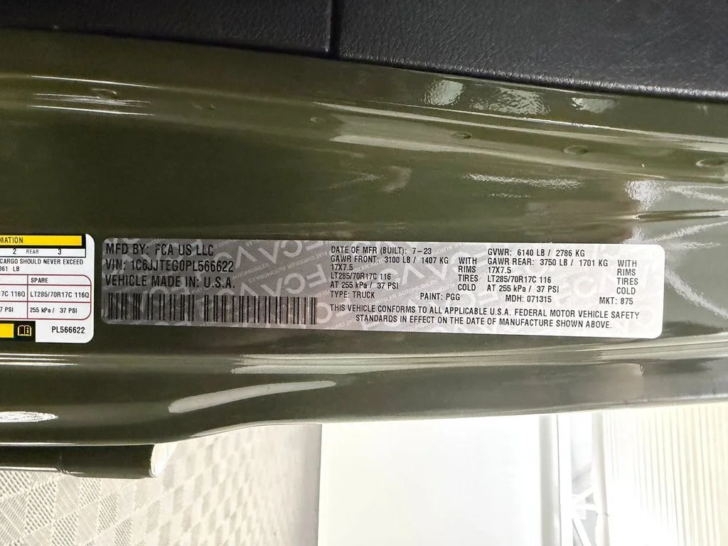 Certified Used 2023 Sarge Green Clearcoat Jeep Mojave 4x4 image 27