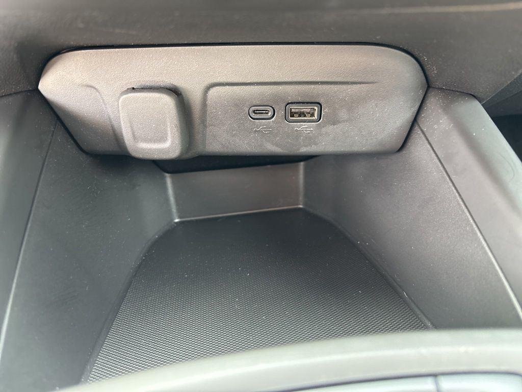 Used 2024 Blue Chevrolet 1RS image 29