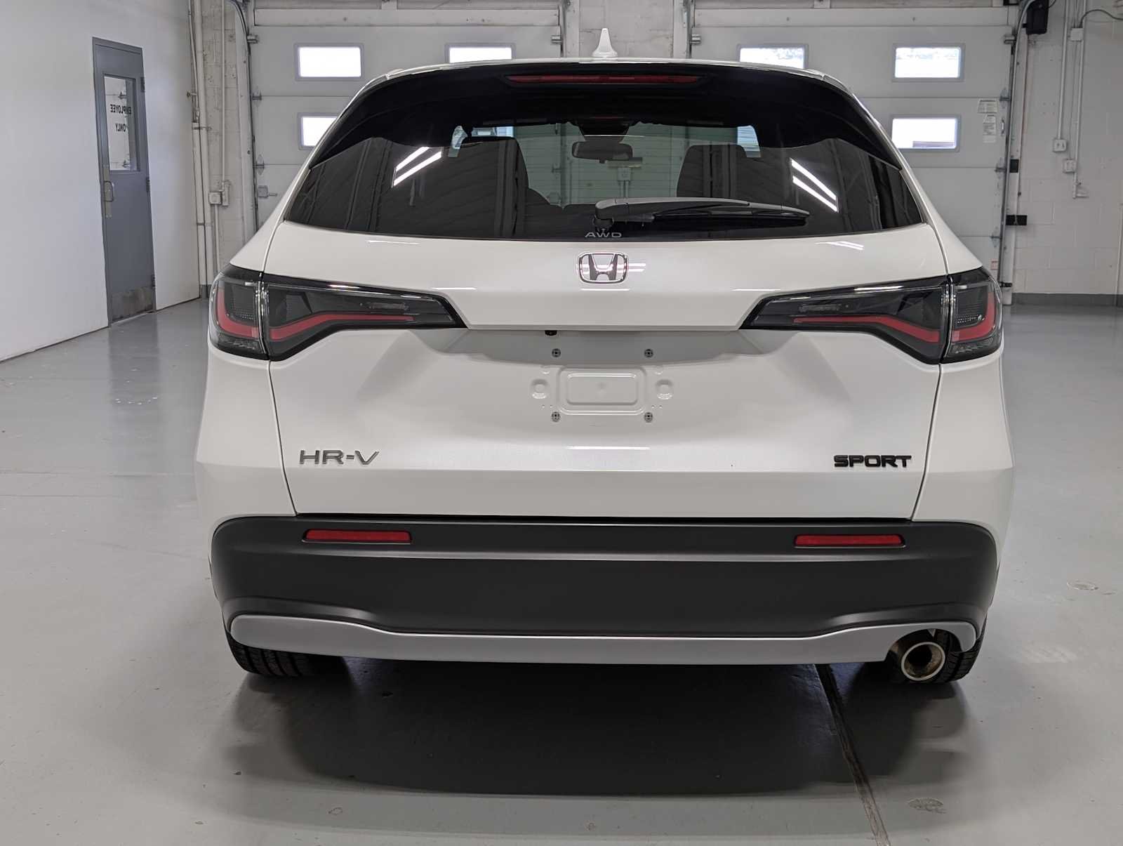 Certified Used 2024 Platinum White Pearl Honda Sport image 9